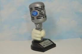 Disney S Hollywood Studios American Idol Microphone Plastic Trophy Grandfather Ebay