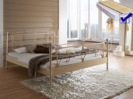 Für diese matratzenarten empfehlen sich grundsätzlich lattenroste mit. Hochwertiges Metallbett Lattenrost Matratze Bett Komplett Doppelbett Mira Ebay