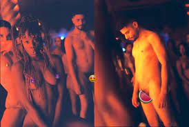 人種も性別も体型もさまざまな裸の40人が踊る。フランスのコレクティブKourtrajméのプロジェクト「PINKNOISE」 | NEUT  Magazine