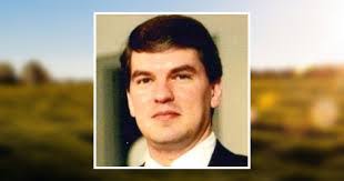 Derek Ellis's Instagram, Twitter & Facebook