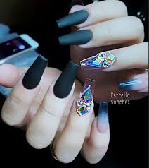 Estos tres colores logran hacer una combinación muy elegante. Black Nails Manicura De Unas Unas Decoradas Acrilicas Disenos De Unas Azules