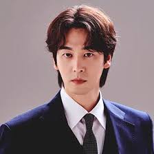 Kim Sun -jae (A woman who swallowed the sun)