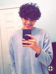 Curly hair might occasionally feel like a tangled curse you didn't ask for, don't deserve and definitely don't have time to. Complicated Boys With Curly Hair Facebook