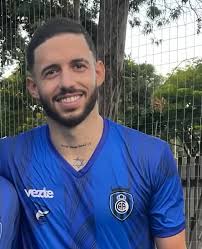 Times que o Kelvin Oliveira, novo reforço do Santos, a pedido de Neymar,  jogou: Milan (Base) Cruzeiro (Base) Resenha do Piauí Grêmio Futebol 7  Grêmio São José RIBEIRENSE 🇸🇻 G3X Santos FC 🆕