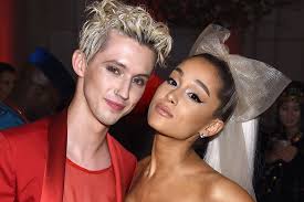 2,625,241 likes · 56,855 talking about this. Troye Sivan Said Ariana Grande Is Breaking The Rules In His Essay For Her Time 100 Honor Teen Vogue