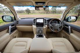 Toyota has revealed details regarding the facelifted toyota land cruiser which can be expected in south africa by the end of 2015. Toyota Announces Substantial Changes For 2016 Land Cruiser Facelift Video