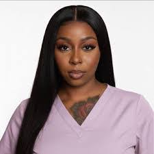 Alana Mathis's Instagram, Twitter & Facebook