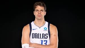 Mavericks Sharpshooter Explains Why Now Was the Time to Enter NBA From Europe