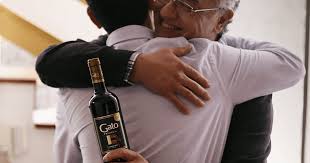 A pesar del cansancio siempre mereces todo por ser una buena persona, un buen hijo y sobre todo un buen padre ¡feliz día mi amor bello!, comentó pamela franco , quien. Feliz Dia Del Padre Blog Vino Gato Tipico Chileno