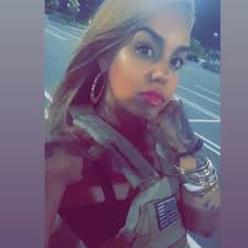 Stacey Robles (@stacyyfarmer)