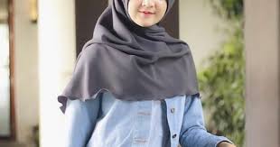 Ya pastinya semua itu agar kalian dapat memiliki style dengan gaya berikut beberapa gambar kartun orang jualan yang keren unik dan menarik. Pin On Girls Dp