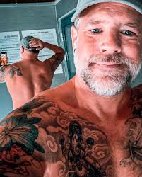 Watch out for this career scammer, he is