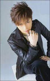 gackt おしゃれまとめの人気アイデア pinterest yuki ueta メンズ ヘアスタイル アーティスト 写真 ガクト