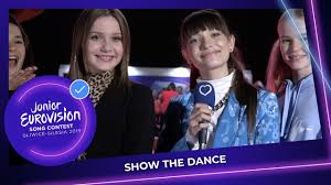 Viki gabor prezentuje się z zupełnie nowej lirycznej strony. Show The Dance With Carla And Viki Gabor Youtube