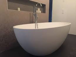 Weitere ideen zu freistehende badewanne, badewanne, baden. Armatur Far Freistehende Badewanne