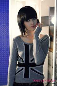 Pin By Tbt On My Girl Mellisa Clarke Girl Cool Hairstyles Beautiful People