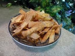 How To Fry Up Crispy Egg Noodle Chips Food Fried Chips Egg Noodles