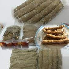 It is made from fish and sago flour and seasoned with salt and sugar. Keropok Lekor Losong Frozen Keropok Keping Posts Facebook