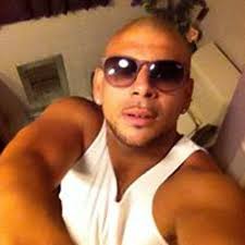 Stream Hector Serrano music