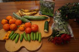 Containern Food Saving Gerettete Lebensmittel Saved Food From The Super Market Garbage Can Lebensmittel Essen Feldsalat