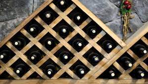 Verwandter beitrag von weinregal selber bauen anleitung. Weinregal Aus Paletten Selber Bauen Diy Sixx De