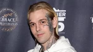 W﻿ho be Aaron Carter, di singer and rapper wy die
