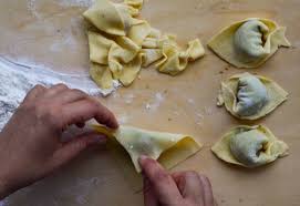 Pansoti Or Pansotti The Italian Riviera Ravioli Asmallkitcheningenoa Nel 2020 Ricette Tortellini Fatti In Casa Ripieno