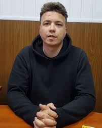 Roman dmitriyevich protasevich, or raman dzmitryyevich pratasyevich, is a belarusian journalist and political activist. Who Is Roman Protasevich The Blogger Seized By Belarus Abc News