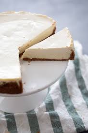 Use the same handheld beater to beat the cream cheese until it's smooth, then add the white chocolate, sour cream (for a slight tang) and some. Classic Cheesecake With Sour Cream Topping