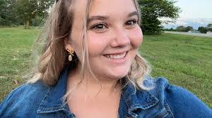 Gabrielle Locke's Instagram, Twitter & Facebook