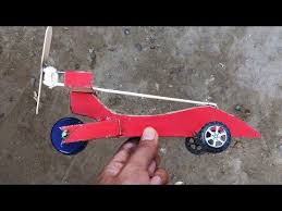 Tengo 4 motores de juguetes que me traje mi hermano de su hijo que rompio, bueno la cosa esque no veo por ningun lado alguna informacion tecnica. Como Hacer Un Carro O Auto Con Motor A Goma Coche De Aire Carro Con Materiales Reciclables Youtube Carritos De Madera Coches De Madera Autos De Madera