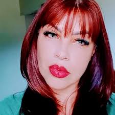 Loving these giant cat shaped beds! 👏