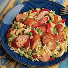 Cheesy Smoked Sausage And Rice Skillet Note To Self Substitute Turkey Sausage Smoked Sausage Sausage Recipes Veggie Dinner