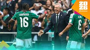 Javier Aguirre no le encontraba lugar, dijo que veía sus juegos 'por obligación' y acabó por ser figura de Tri en el Mundial