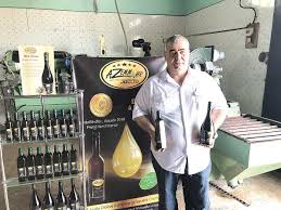 Huile D Olive La Marque Azzemour De Bouira Decroche Un Prix International A Paris Algerie62