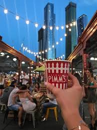 22 Cool Things That Melbourne Just Does Really Well Queen Victoria Market Melbourne Melbourne Markets