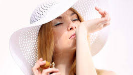 Vyberte si letnú vôňu správne + 6 tipov na voňavé flakóniky