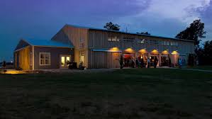 Event And Wedding Venue In Franklin Ky Barn Wedding Venue Venues Wedding Venues