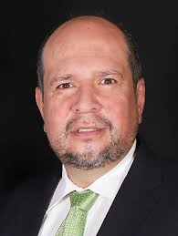 File:Retrato oficial de Orlando Joaquín Blanco Lapola, Diputado del  Congreso (cropped).jpg