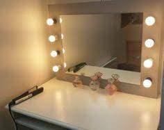 Achat miroir coiffeuse lumineux à prix discount. 31 Meilleures Idees Sur Miroir Lumineux Deco Chambre Coiffeuses Idee Chambre