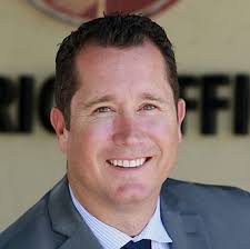 Jason Viloria Ed.D. 550 Blumont Laguna Beach, CA 92651 949-497-7700  jviloria@lbusd.org