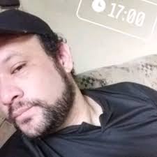 Daniel Busto (@dannyb_80)