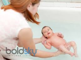 Choose a bath time when your little one is content and awake. How Often Should I Bathe My Newborn Baby Boldsky Com
