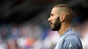 Karim benzema 2017 haircut beard eyes weight. Scandalous Karim Benzema Lashes Out At Liar Mathieu Valbuena Asks If He S Lost The Plot Ht Media