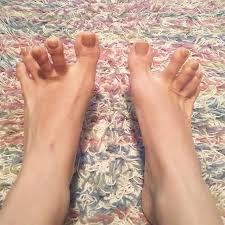 足の指を開く方法 足の指が開けると良いことだらけ ココロもカラダも健康で幸せに 扁平足 健康 x脚