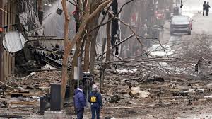A large blast rocked nashville, tennessee early on christmas morning, with footage of billowing black smoke and destruction spreading on social media. Logyrwuu9g3gjm