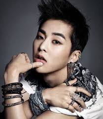 Xiumin is the lead dancer and lead vocalist for all the groups and has collaborated with many of his fellow members in his musical projects. Khottie Of The Week Xiumin Kchat Jjigaekchat Jjigae