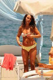 Yeliz şar ya da tam adıyla lara yeliz şar 30 mayıs 1977 almanya doğumlu türk oyuncudur. Yeliz Sar