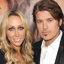 Amor, escándalos y el final de los 30 años de matrimonio de Billy Ray y  Tish Cyrus