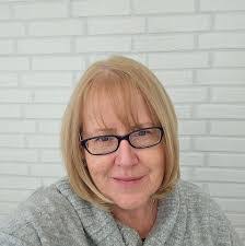 Karyn Steele's Instagram, Twitter & Facebook